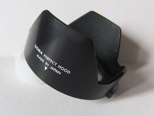 Sigma perfect 52mm petal lens - sigma,